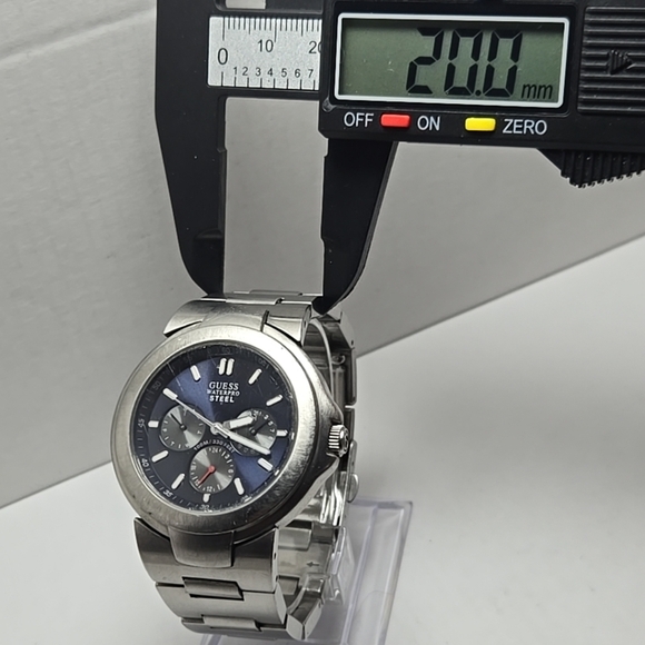 Mens Guess Waterpro Chronograph 42mm Watch G10117G Silver Blue New Battery - Picture 5 of 10